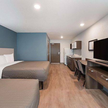 Woodspring Suites Dayton North Exterior photo