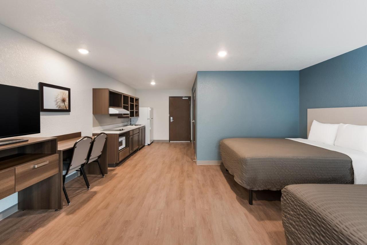 Woodspring Suites Dayton North Exterior photo